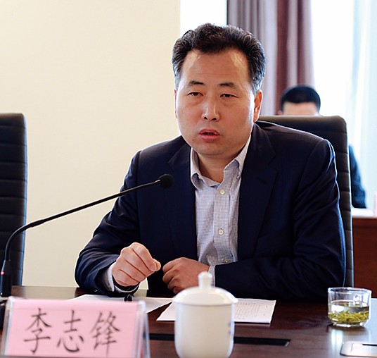 1490602407835651UxMO.jpg 富縣座談李書(shū)記.jpg