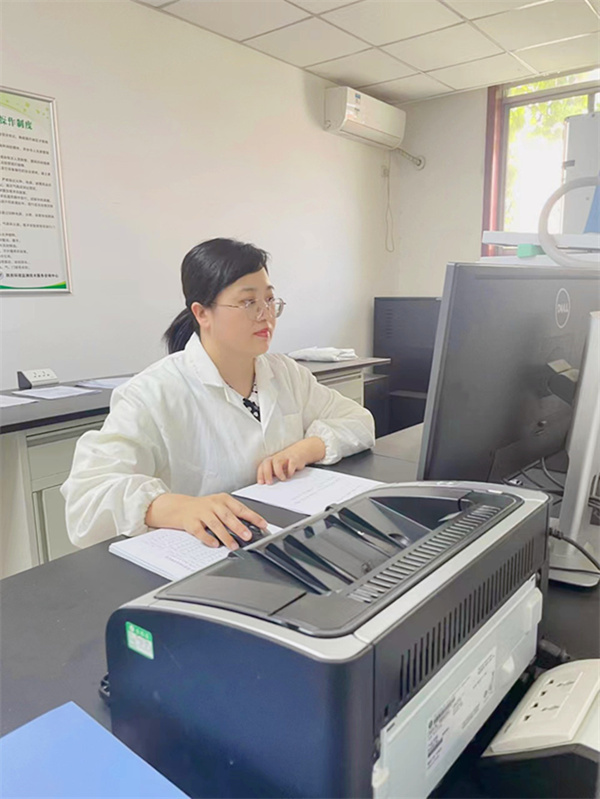 1714960617970376YDui.jpg 監(jiān)測公司五一巾幗標(biāo)兵.jpg