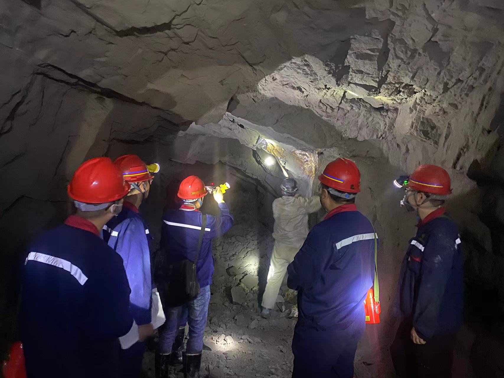 1728434192194993vaup.jpg 國慶節(jié)期間安全隱患排查 .jpg