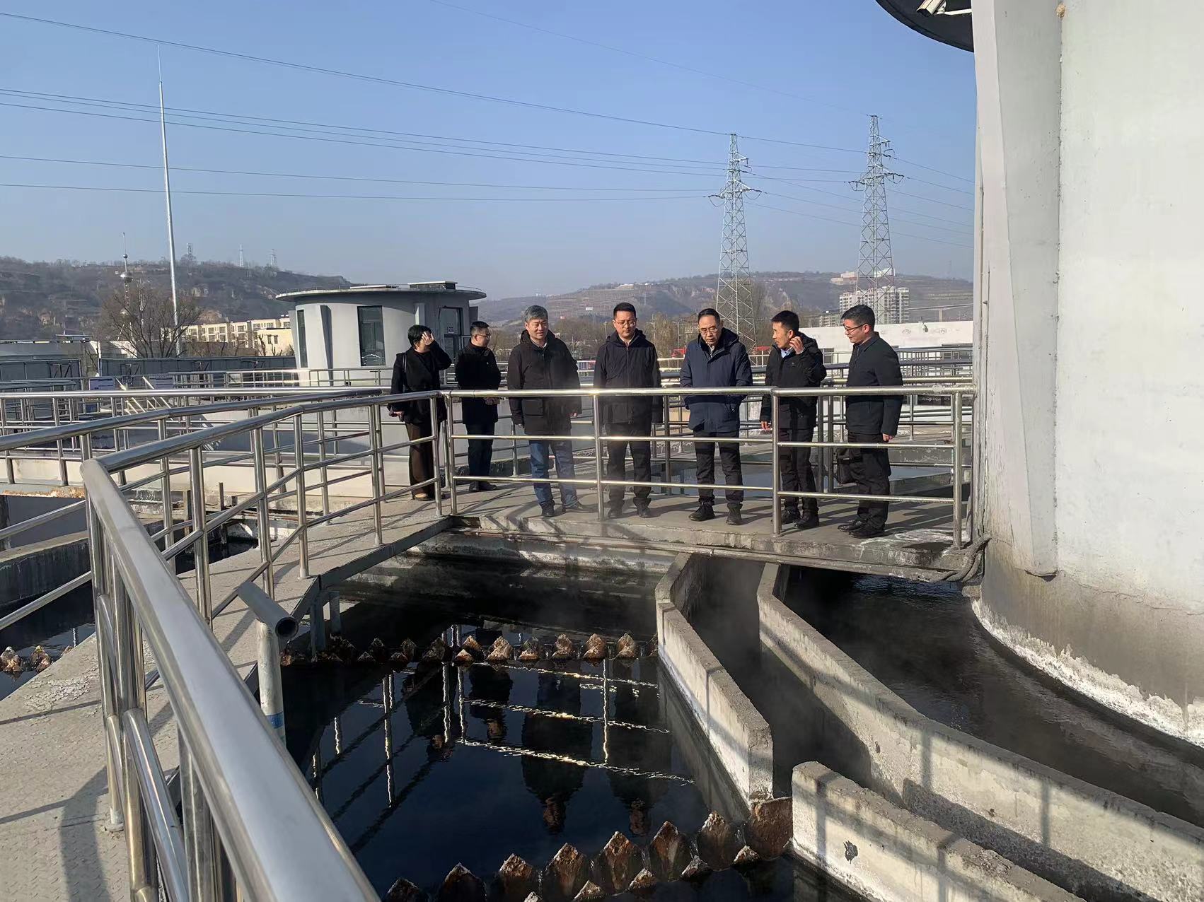 17375155116029187GbJ.jpg 1陜西環(huán)保集團(tuán)工會(huì)開展2024年度冬季送溫暖慰問活動(dòng).jpg